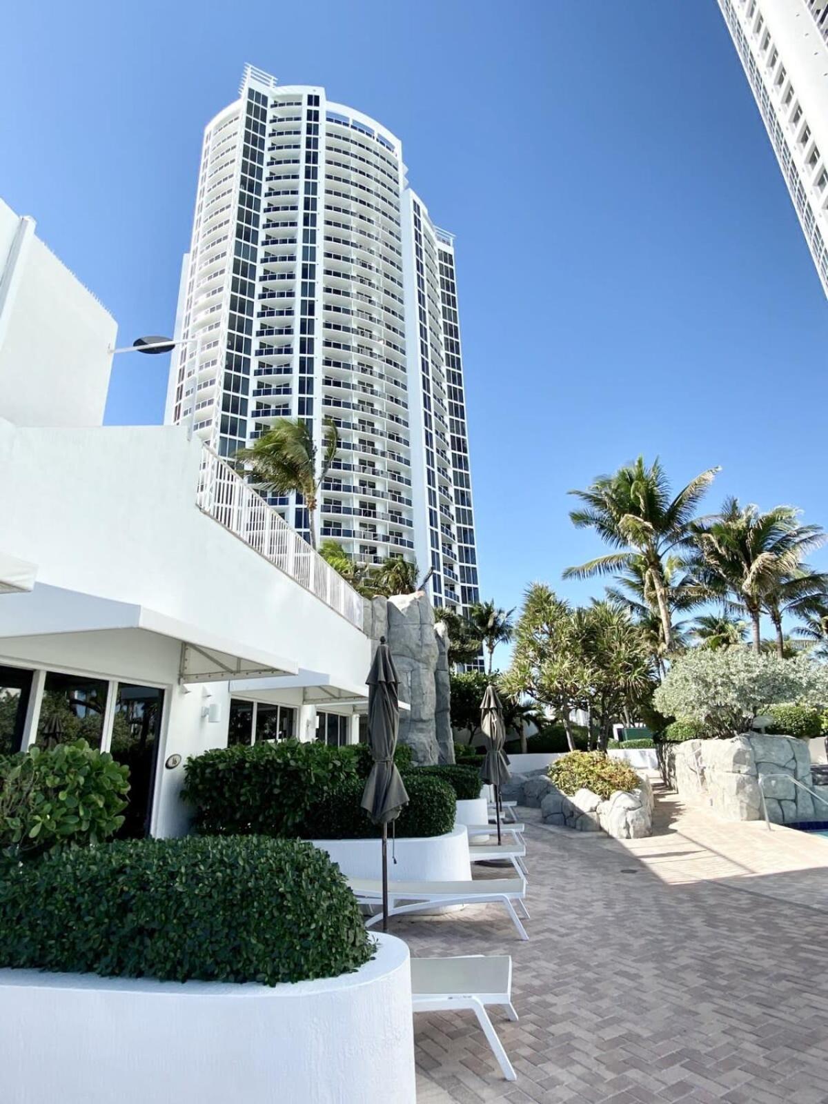 Trump International Resort By Zen Vacation Rentals Μαϊάμι Μπιτς Εξωτερικό φωτογραφία