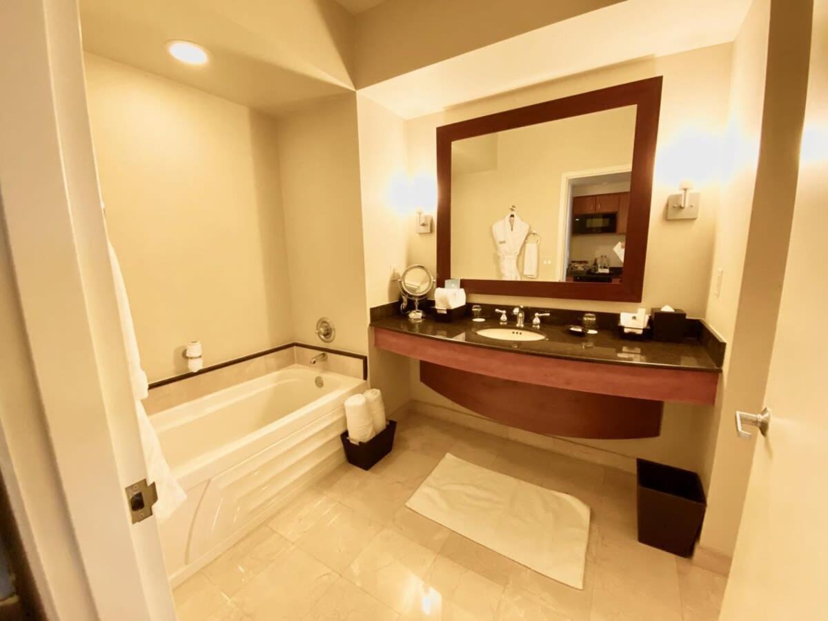 Trump International Resort By Zen Vacation Rentals Μαϊάμι Μπιτς Εξωτερικό φωτογραφία